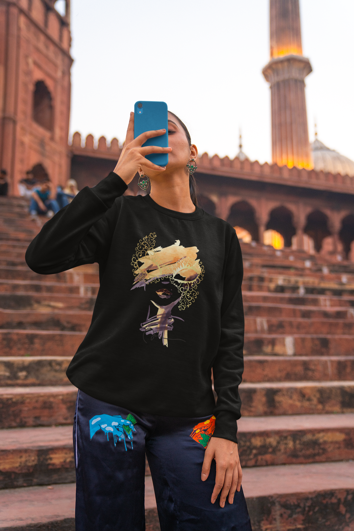 GOLDEN MASK | Women's Sweatshirt