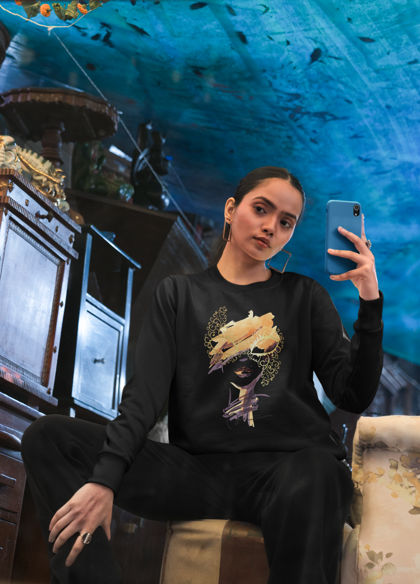 GOLDEN MASK | Women's Sweatshirt