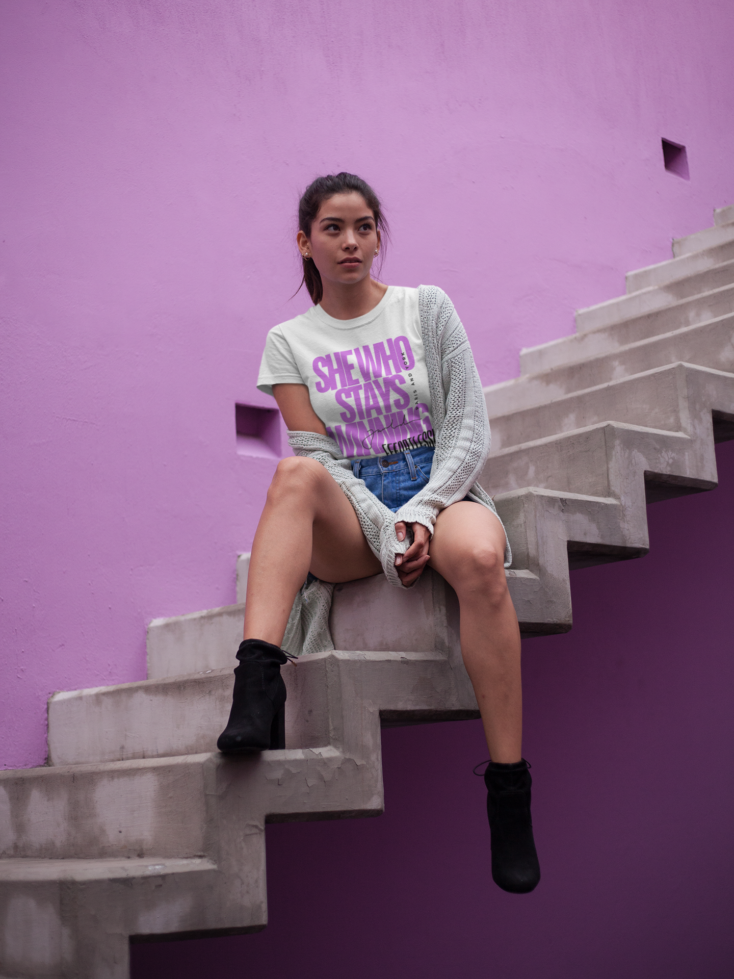 SHE WHO STAYS WINNING EFFORTLESSLY | Women's T-Shirt