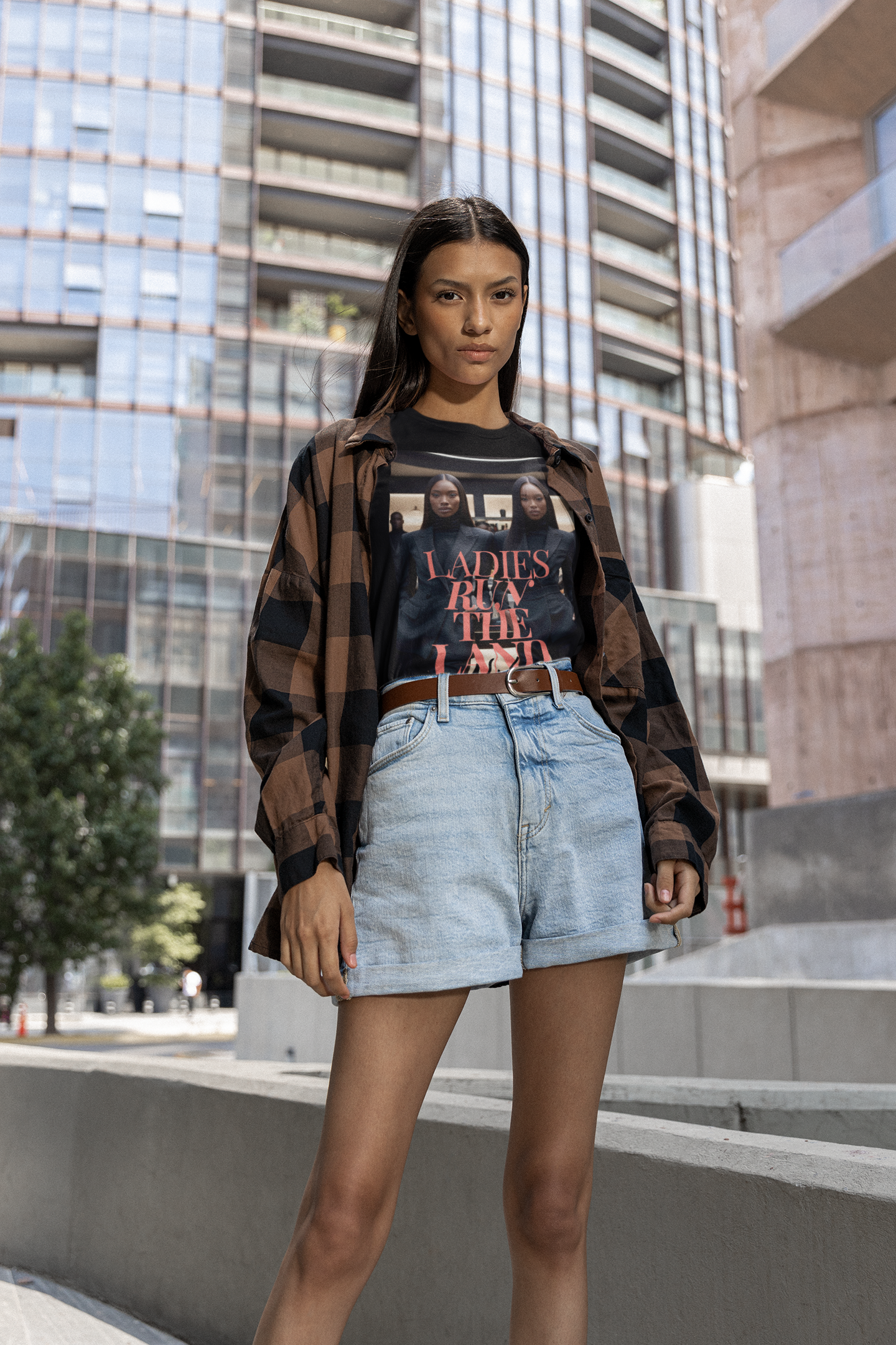 LADIES RUN THE LAND | Women's T-Shirt